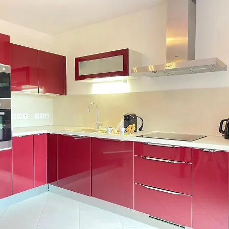 Apartman Tres Bel -residence Avec Piscine Sur Le Toit Et Vue Panoramique Saint-Raphaël