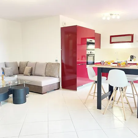 Appartement Tres Bel -residence Avec Piscine Sur Le Toit Et Vue Panoramique *