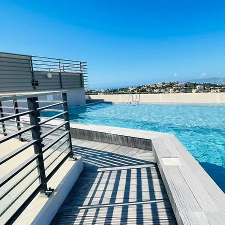 Tres Bel -residence Avec Piscine Sur Le Toit Et Vue Panoramique Apartman Saint-Raphaël